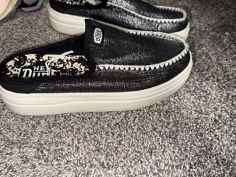 Brand New Never Worn Hey Dude Austin’s 8