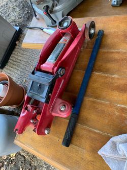 Pittsburgh 2-Ton Floor Jack
