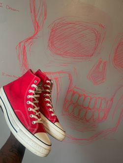 ⚫️ Red high top Vans size 10