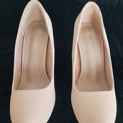 Blush Heels. Size 9