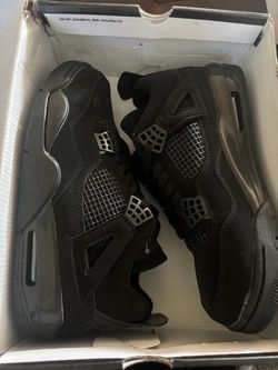 Black cat sz 11