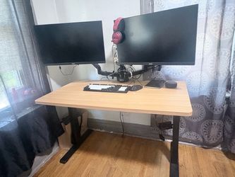 Electric Standing Desk with 2 Acer monitors and monitor arm