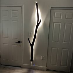 Tree branch wall lamp