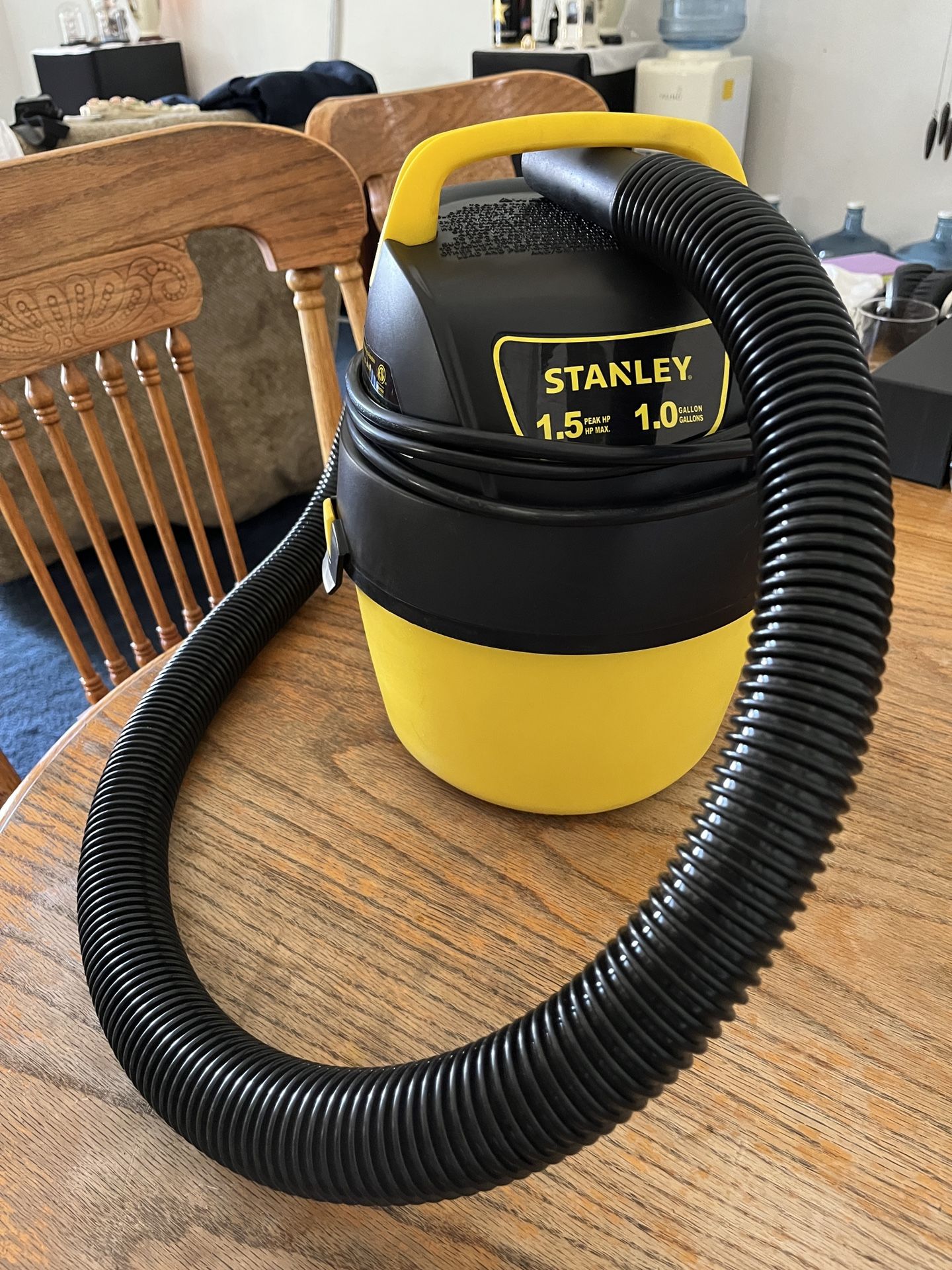 Stanley 1.5HP 1 Gallon Peak Wet / Dry Shop Vac Great Condition for Sale