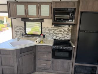 2021 Aspen Trail by Dutchmen
