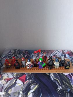 Legos figures  Antman,Ironman,Capt.Ameri,Joker,4 Spiderman,4 Batman,Deadshot
