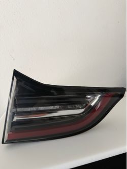 OEM Tesla Model 3/Y Right/passenger side tailgate
