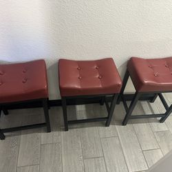 Set Of 4 Bar Stools  26” Inch From Floor To Seat 