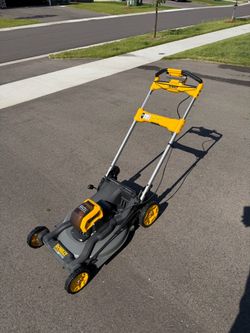 DEWALT 60V MAX* Cordless Brushless RWD, Self Propelled Mower Kit