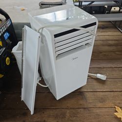 Midea Model MAP05R1WWT Portable Air Conditioner 