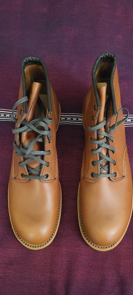 New Red Wing Heritage Boots Size 11