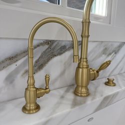 Waterstone cold Filtration Faucet In gold