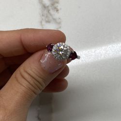 Beautiful Moissanite And Garnet Ring