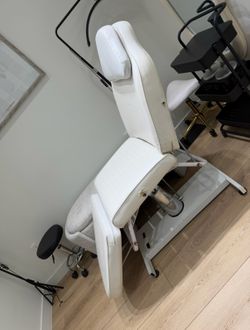 White esthetician bed