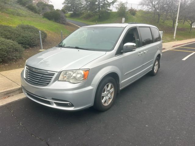 2012 Chrysler Town & Country