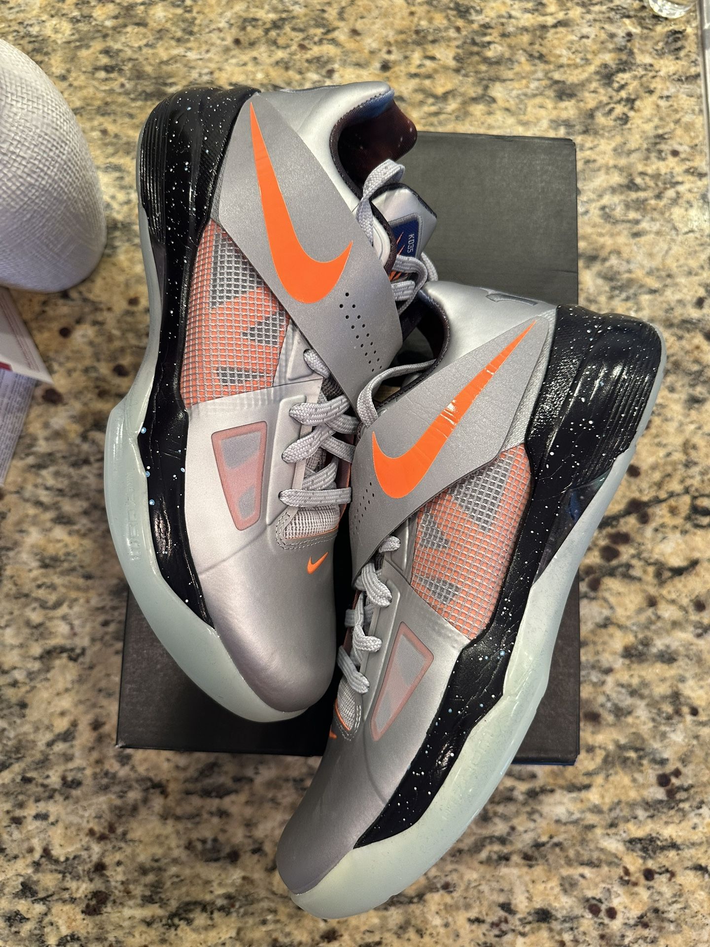 Nike KD 4 Galaxy 9.5