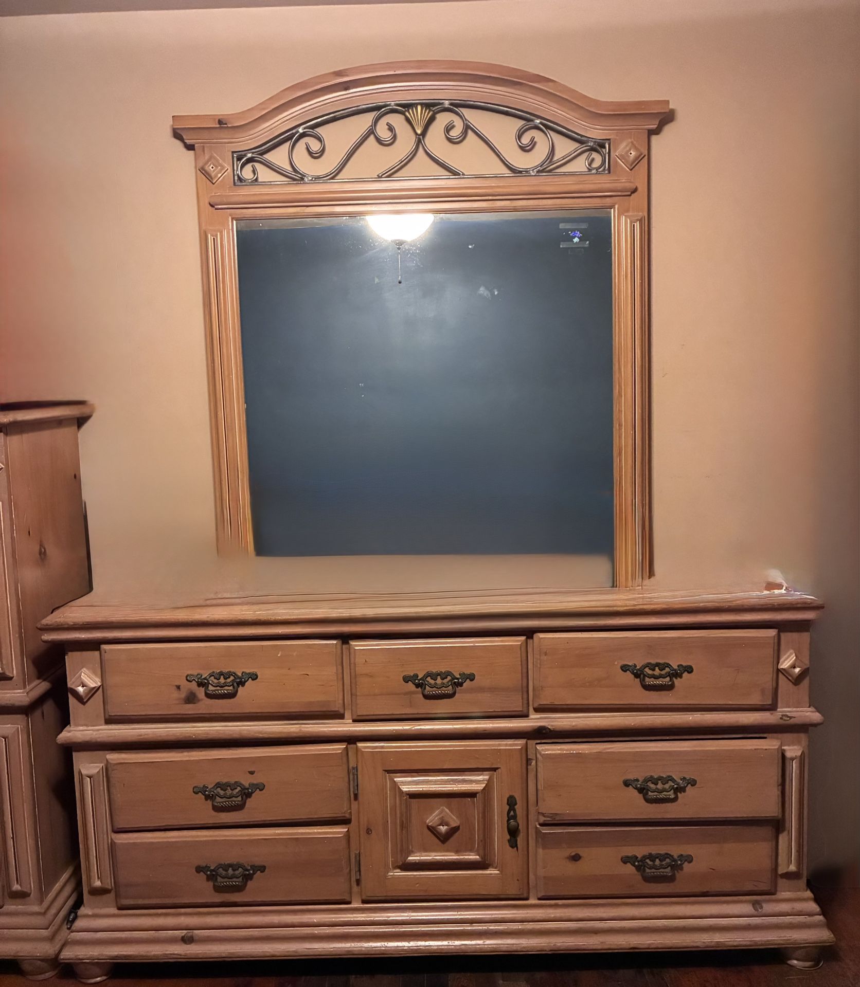 Vintage Queen Bedroom Set