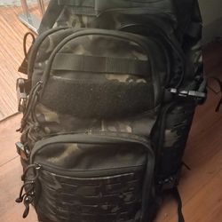 Green Camouflage MILITARY BACKPACK!!!