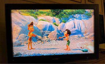 Sharp AQUOS Flat Screen TV w/wall mount