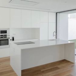 Custom Kitchen Cabinets In Hialeah Showroom 