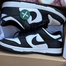 Panda dunks