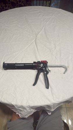 Husky Caulking Gun