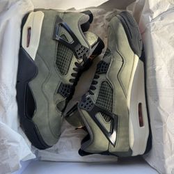 Undefeated Jordan 4s