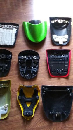 REAR SEAT PASSENGER COWL SOLO SEAT