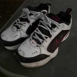 Nike monarch men 7.5