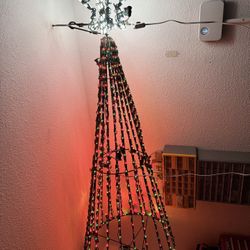 8’ Metal Outdoor Christmas Tree
