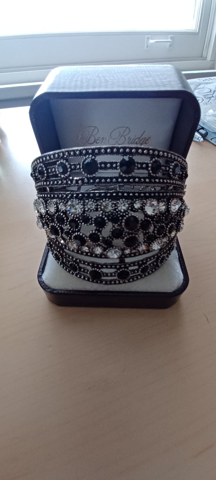 Vintage Style Bracelet Black & White Stones