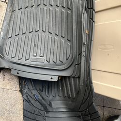 Son  4  piezas  x 40 dlls    Fue de  mi carro Toyota  Cambry