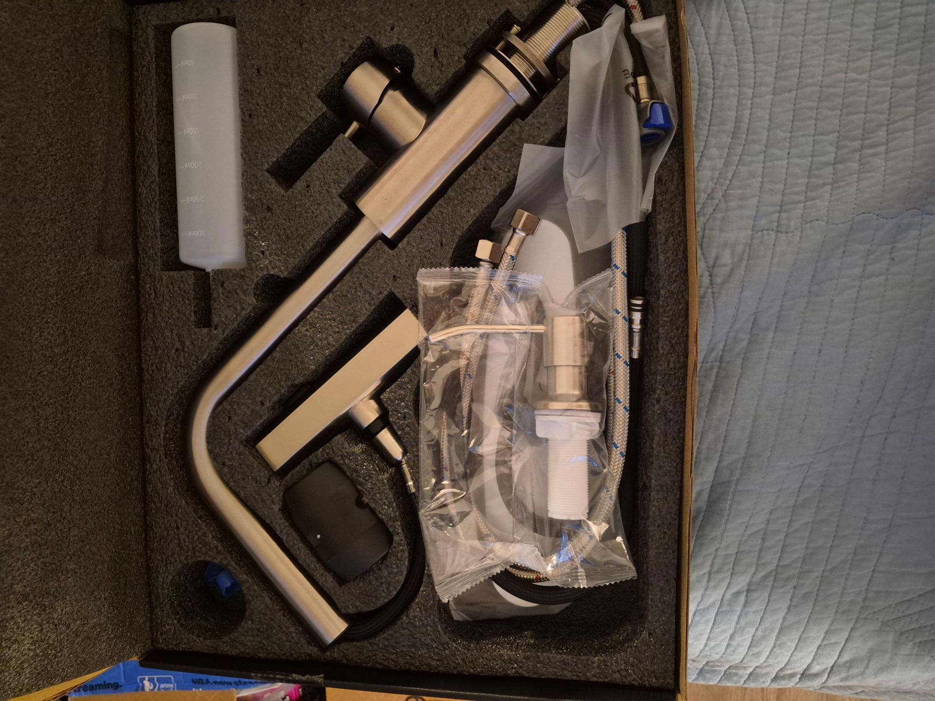 Kitchen Sink Facuet Set w/ Soap Pump