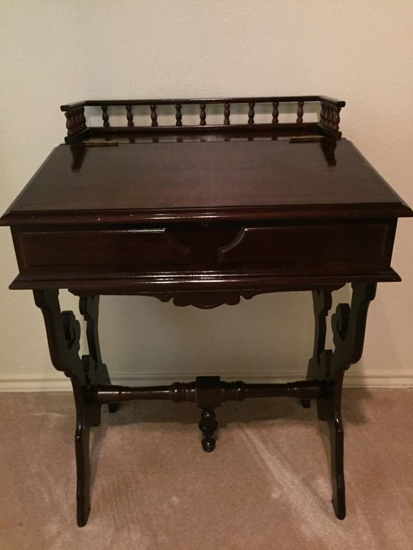 Antique Mahogany Drop Leaf Desk For In Arlington Tx Offerup