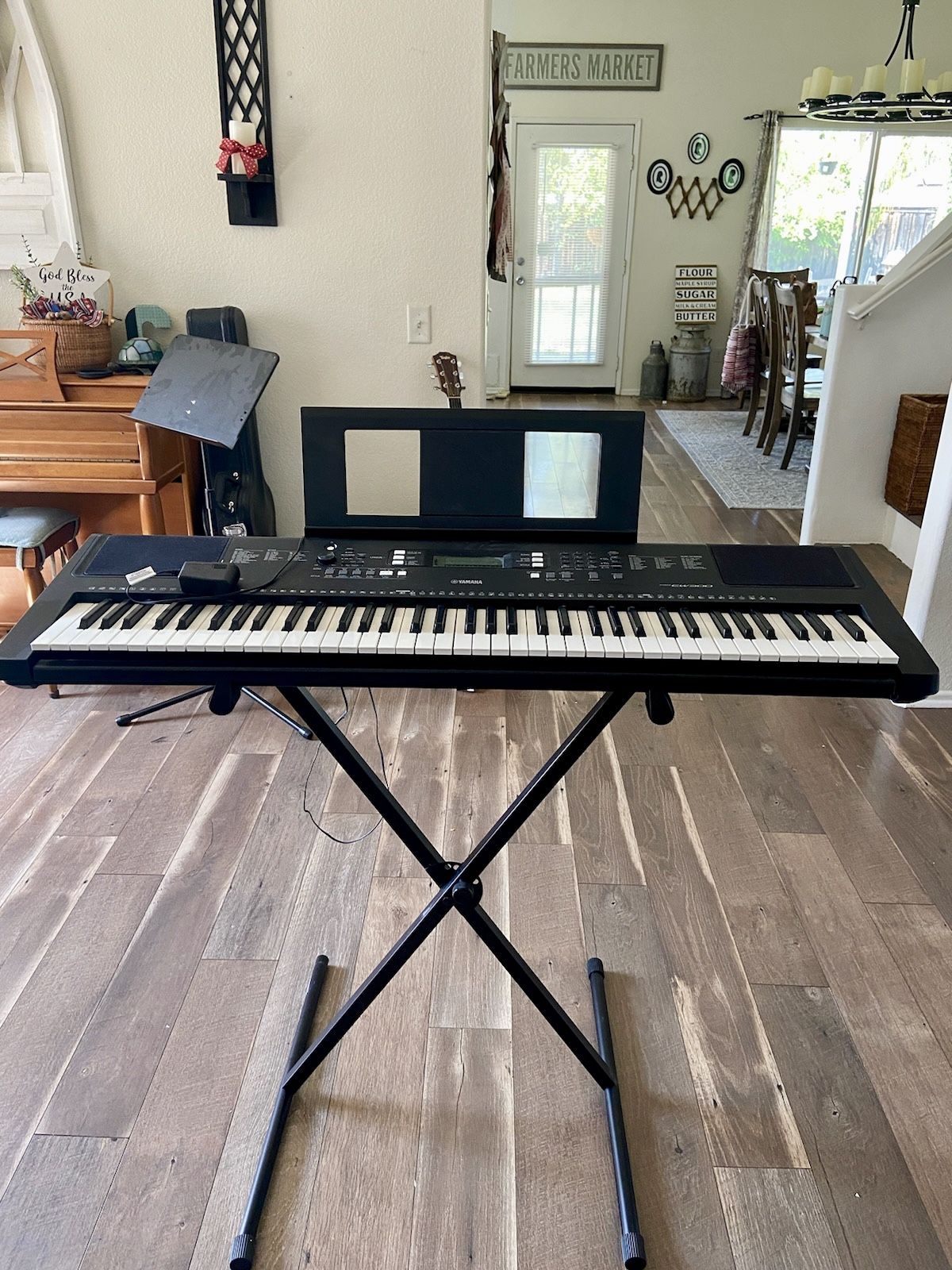 Yamaha EW300 Piano