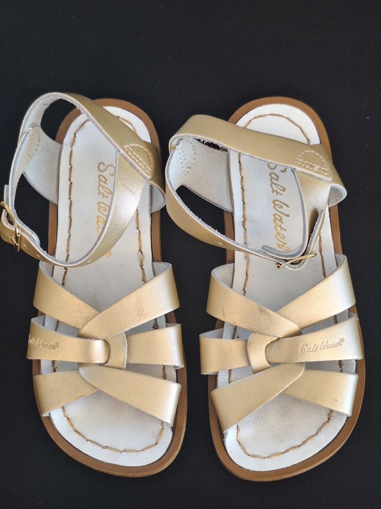Kids Gold Salt Water Sandals Size 11