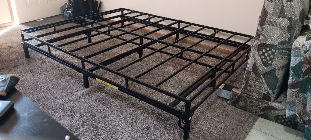 Queen Metal 5" Foundation "Box Spring" with Bed Frame