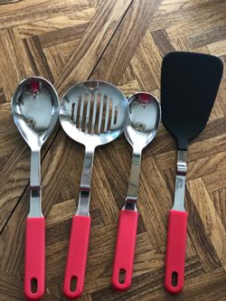 Serving ladles suitable for parties