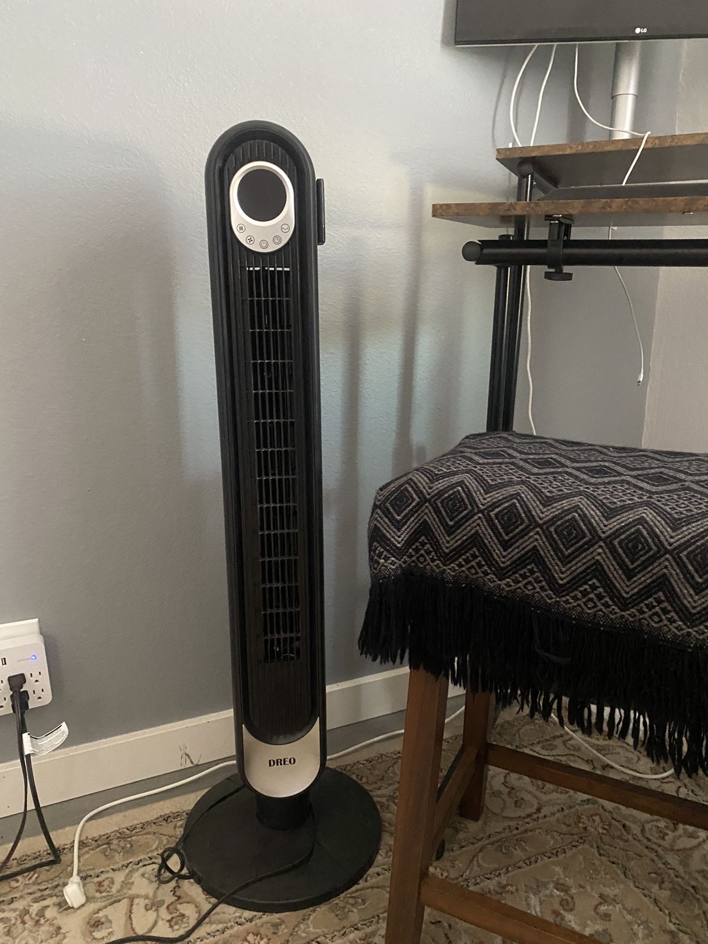 Dreo Tower Fan with Remote, 42 Inch Oscillating Bladeless Fan with 6 Speeds,  3 Modes, LED Display for Sale in Scottsdale, AZ - OfferUp