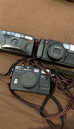 3 Vintage Film Cameras (parts/display)