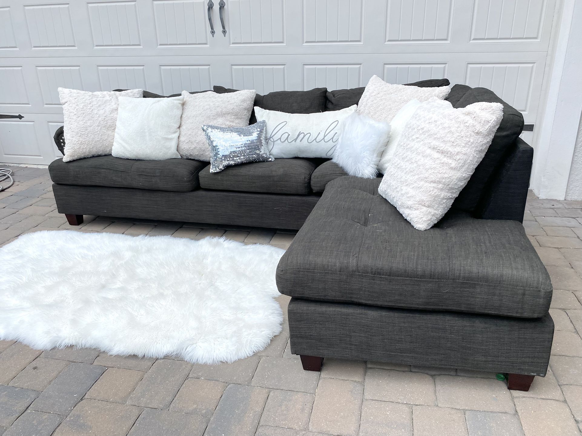 Grey Sectional Couch / Chaise