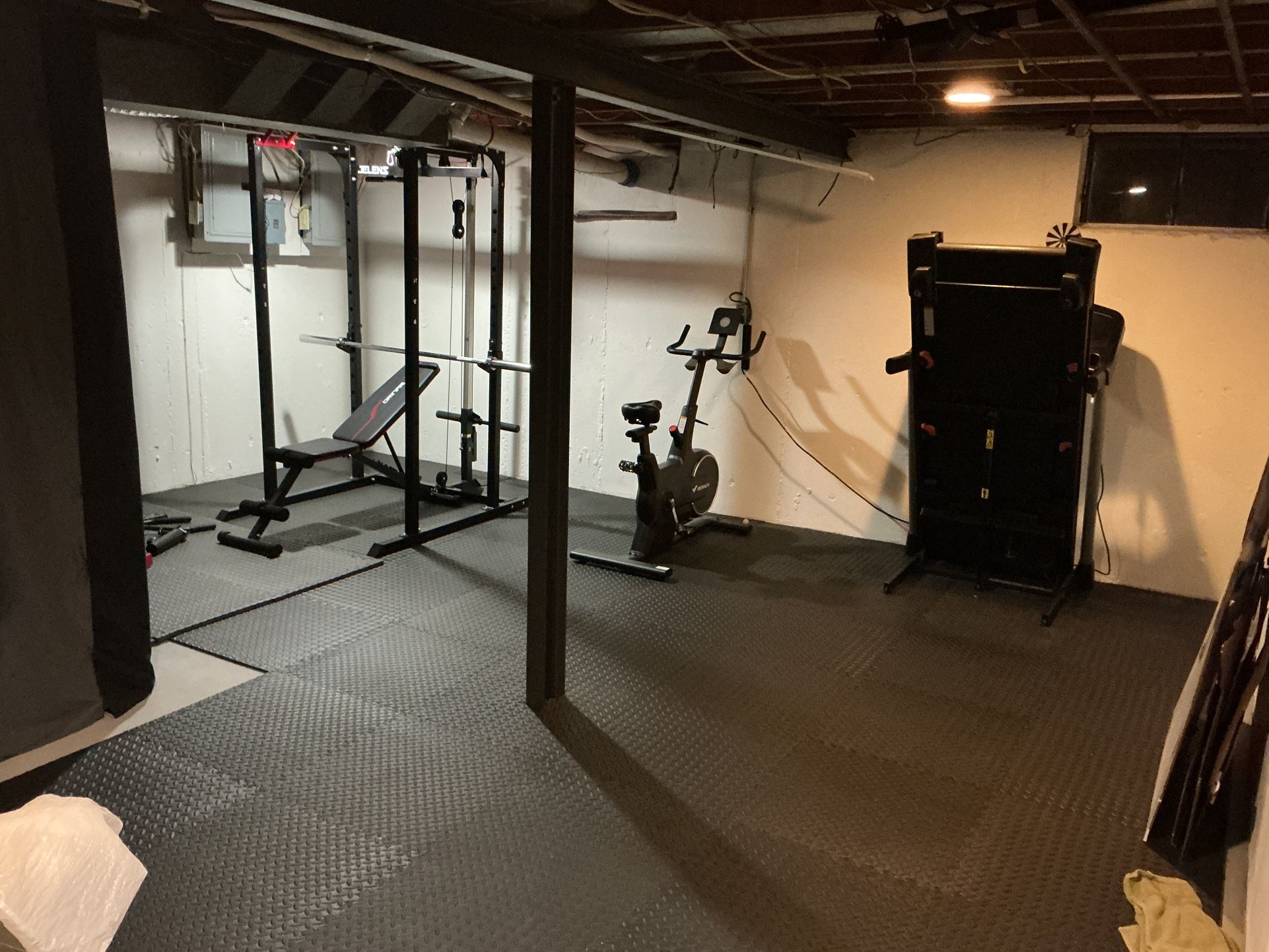 Full Home Gym Bundle – Mostly Like New, Treadmill in Good Condition”