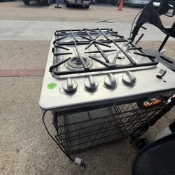 Estufa (no Tengo Los Quemadores ) Pero Esta En Perfectas Condiciones.&30