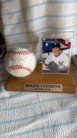 Roger Clemens Signed Baseball 300 Win Club Display