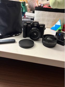 NBD 4k UltraHD Vlogging Camera + Onn SD Card Adapter