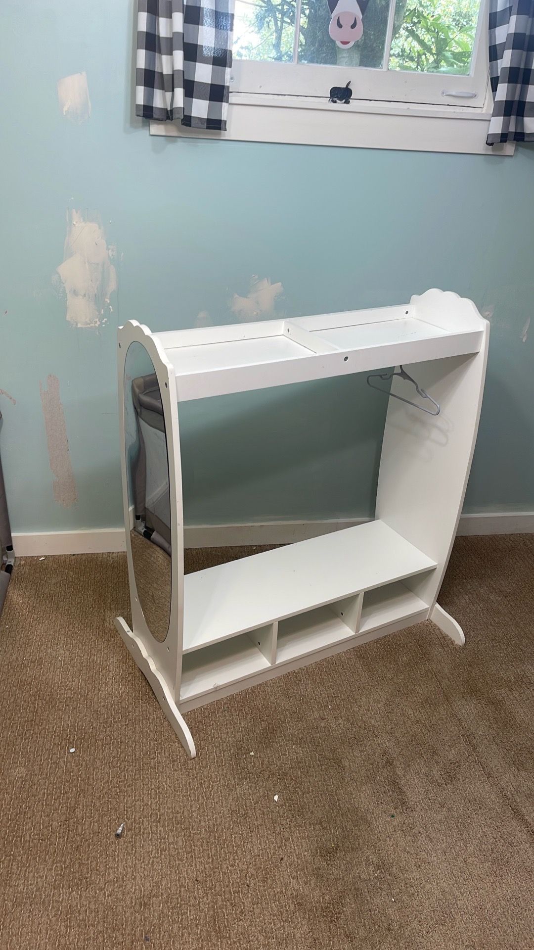 Dress up storage center