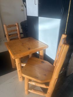 Toddler Rustic Wooden Table and Chairs