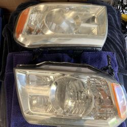 Used Honda  Pilot Headlights - 2009-2011