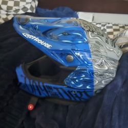 Slightly Used Bell Moto 10 Mips Fast House