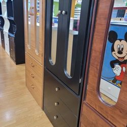 Wardrobe With Mirror